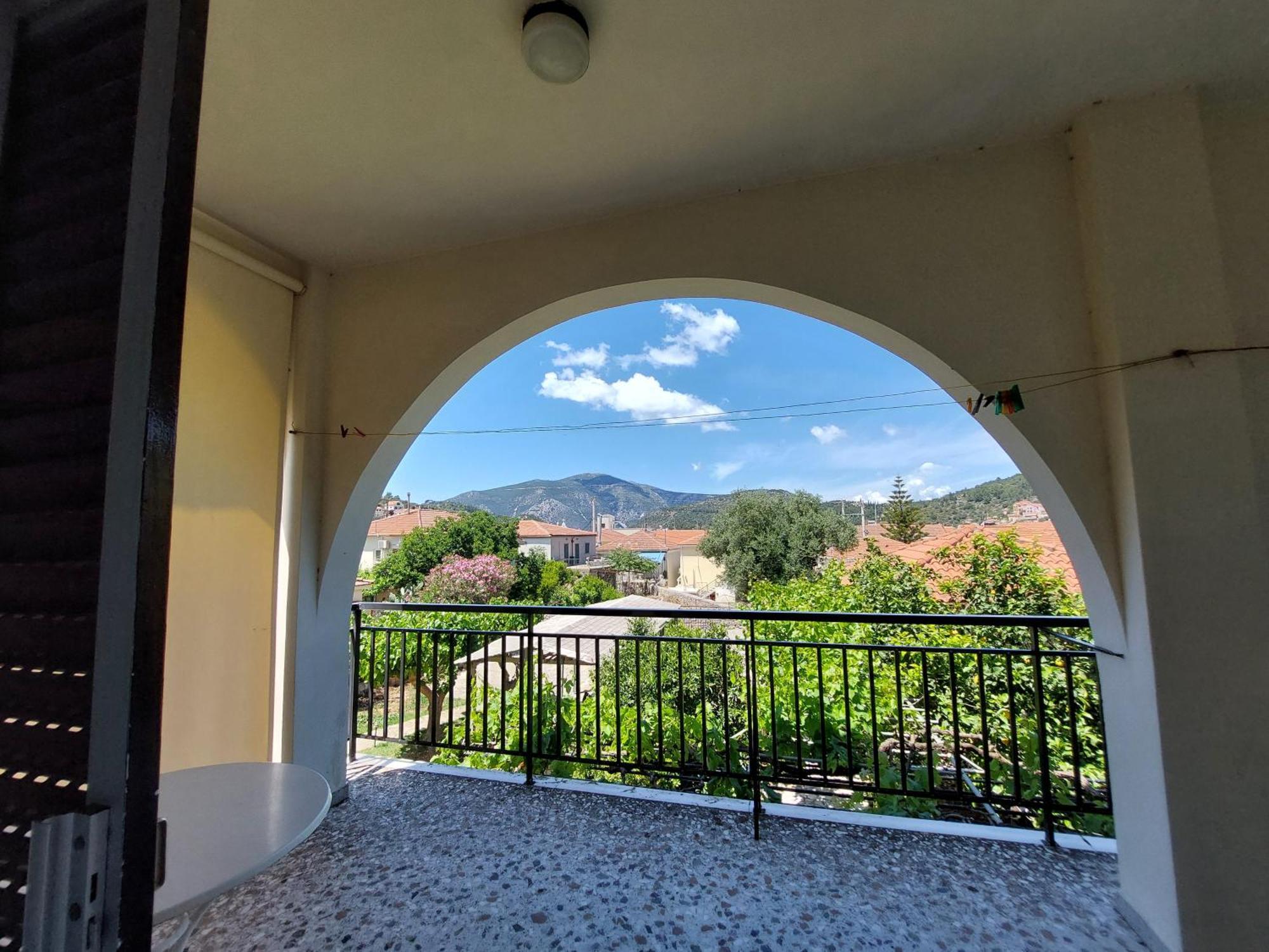 Lourantos Studios & Apartments Vathí Kültér fotó